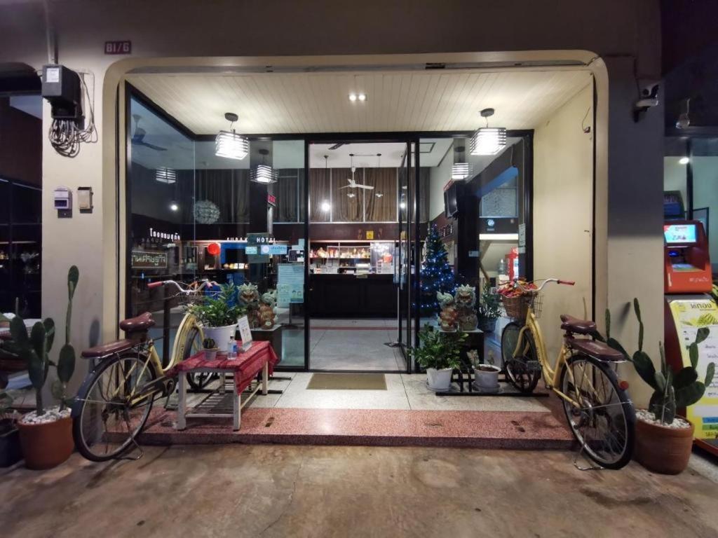 Supak Hotel Kalasin Luaran gambar