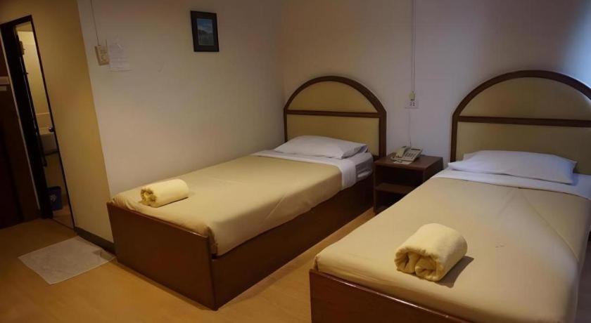 Supak Hotel Kalasin Luaran gambar
