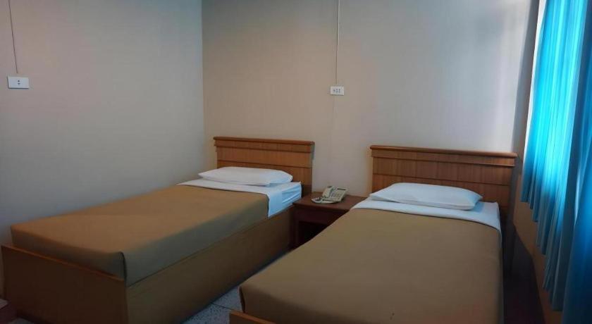 Supak Hotel Kalasin Luaran gambar