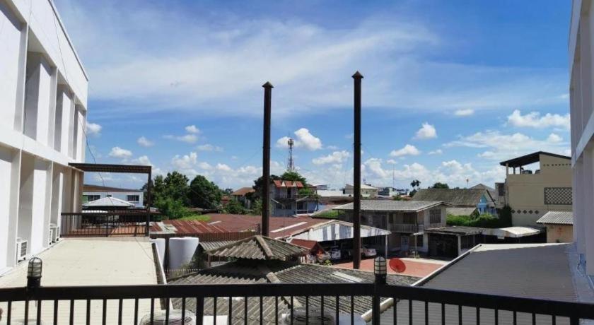 Supak Hotel Kalasin Luaran gambar