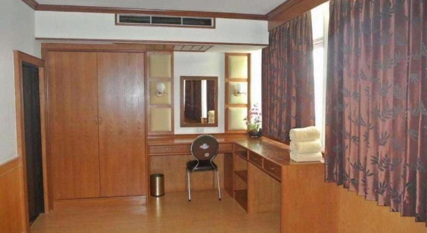 Supak Hotel Kalasin Luaran gambar