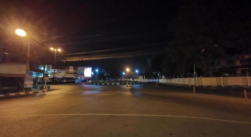 Supak Hotel Kalasin Luaran gambar
