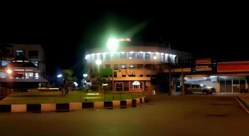 Supak Hotel Kalasin Luaran gambar
