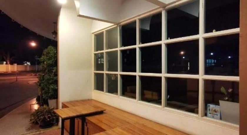 Supak Hotel Kalasin Luaran gambar